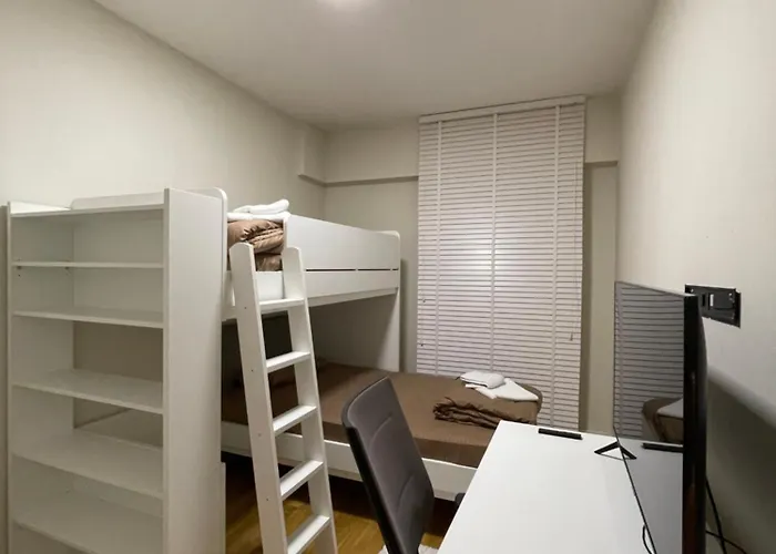 Elegant & Spacious 2br, 2 Bathroom In Diamond,