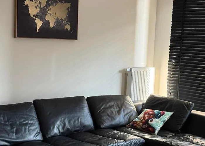 Elegant & Spacious 2br, 2 Bathroom In Diamond, Skopje